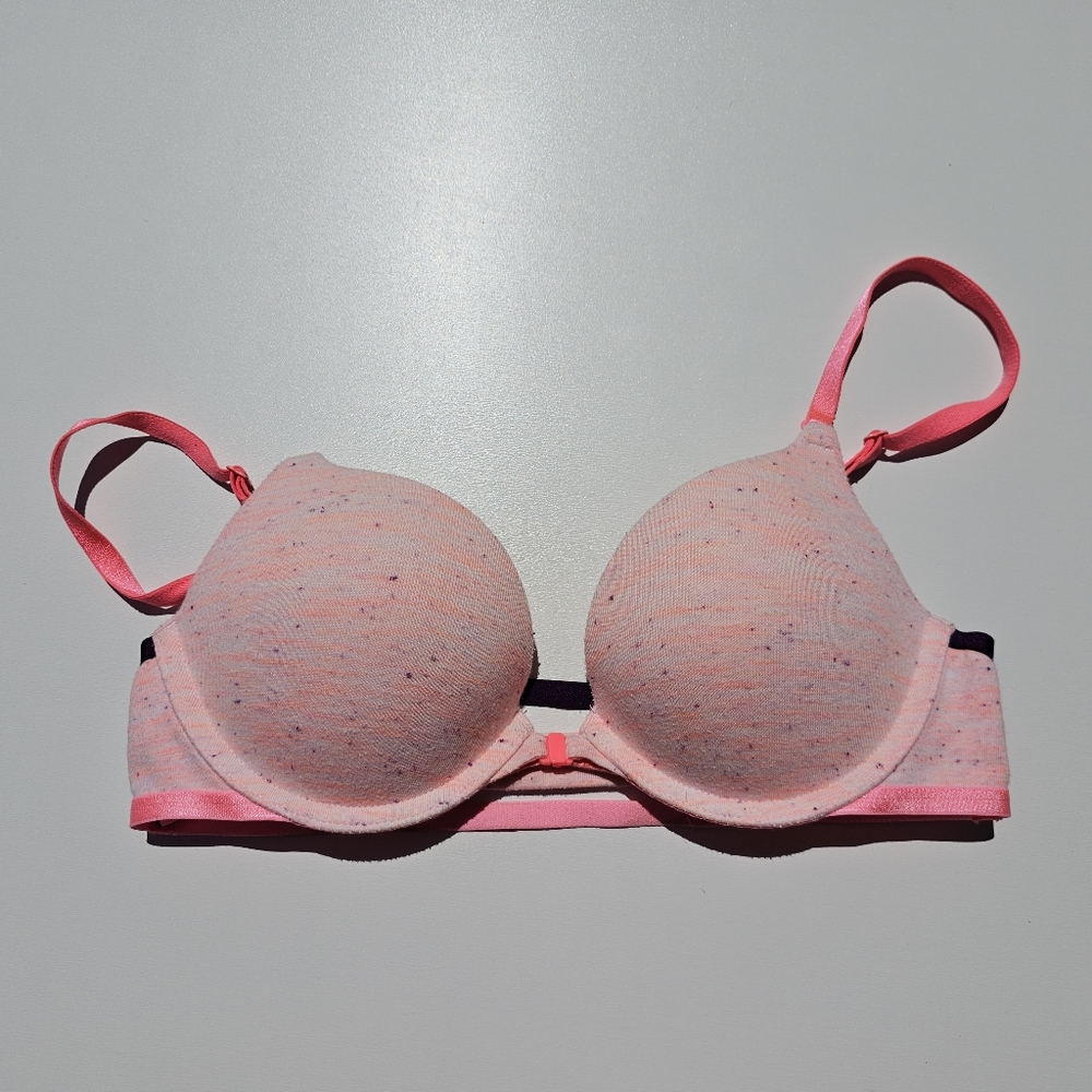 Victoria's Secret Front Closure Push-up / Pigeonnant Bra - size 32C